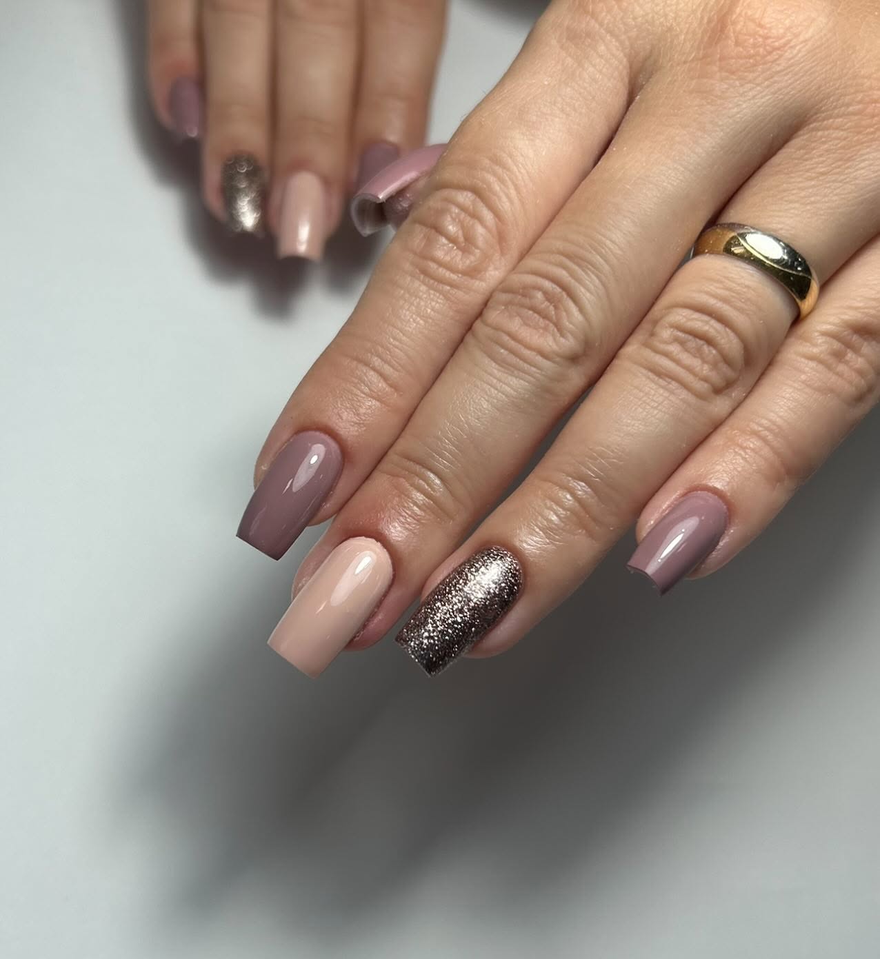 Mauve & Glitter